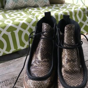 Unique snakeskin shoes